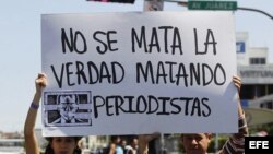Periodistas protestan en México como parte de una jornada nacional contra los ataques a comunicadores, en Guadalajara (México). 