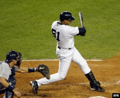 Iván Rodríguez estuvo cerca de ser cambiado a los Yankees por Jorge Posada  - El Fildeo