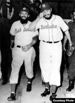 El hábito no hace al monje: Fidel Castro nunca fue pelotero, dice el historiador del béisbol Roberto González Echevarría