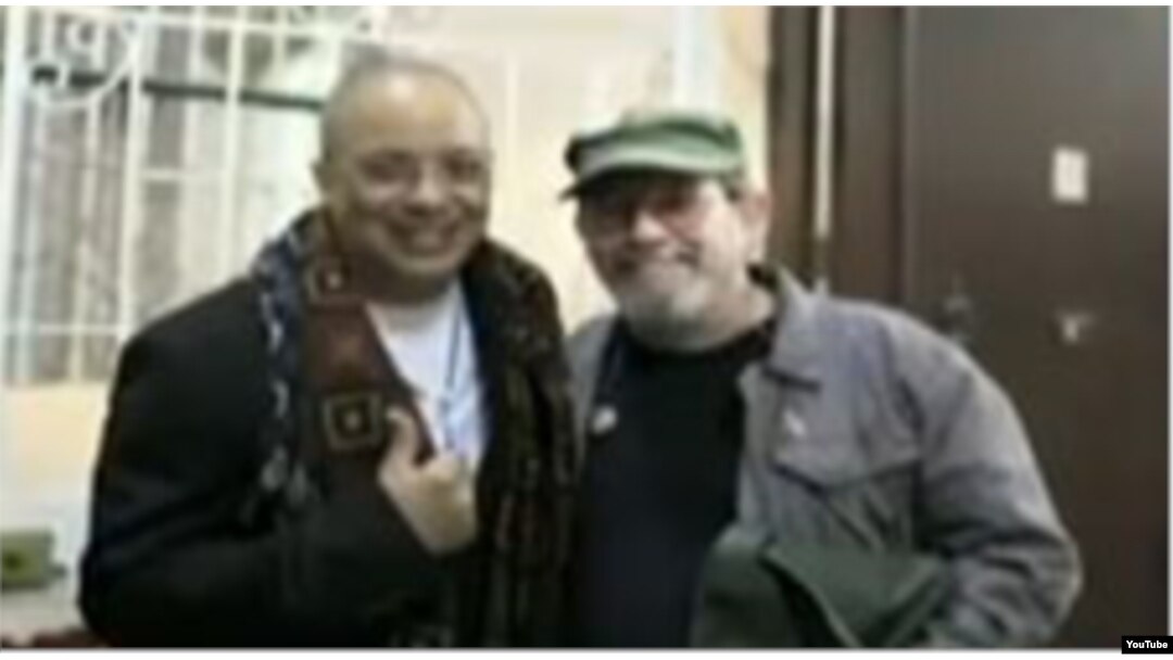 Silvio Rodríguez invitó al cantante Issac Delgado, residente en EE.UU. a su concierto en el barrio de Santos Suárez