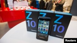 El teléfono Blackberry Z10 presentado en Rogers, Toronto, Cánada. 