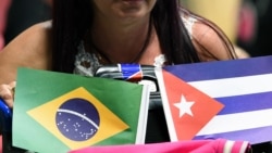 La dictadura se ensaña con los médicos que deciden quedarse en Brasil