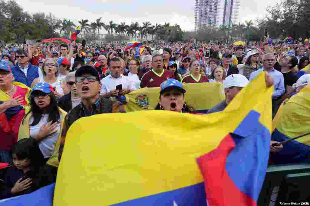 Miles de venezolanos se dieron cita en el downtown de la ciudad de Doral para apoyar al presidente encargado de Venezuela, Juan Guaidó.
