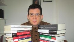 ENTRE NOSOTROS: Amir Valle: vida, obra y pasión por Cuba
