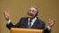 Raúl Castro responde a la prensa en la conferencia de prensa con Obama.