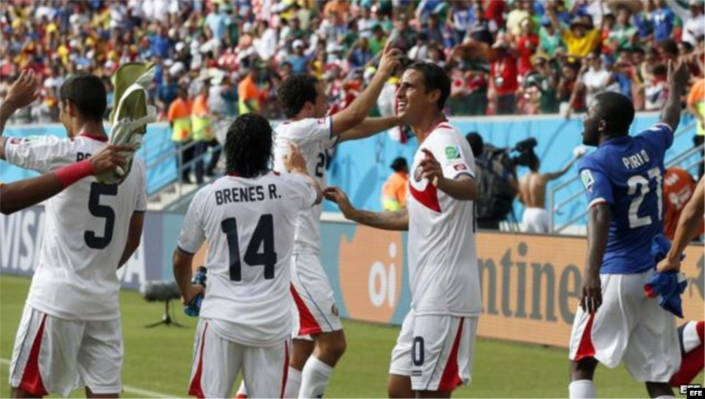 Costa Rica es pura vida... Costa Rica, la pequeña nación centroamericana que disputaba el campeonato apenas por cuarta ocasión y nunca había superado la segunda ronda superó 3-1 a una selección de Uruguay que venía de ganar la Copa América en 2011 y terminar cuarta en el Mundial de Sudáfrica. &nbsp;