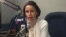 Omara Ruiz Urquiola en los estudios de Radio Martí. (Archivo)