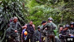 Operaciones de rescate del equipo de fútbol infantil