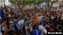 Marcos Louit, imágenes inéditas en 360 grados de las protestas del 11J del 2021