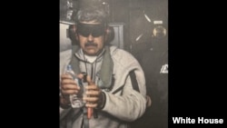 Nicolás Maduro a bordo del USS Iwo Jima.