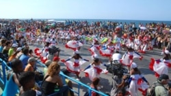 Opositores opinan: las razones del régimen para suspender carnavales en la capital