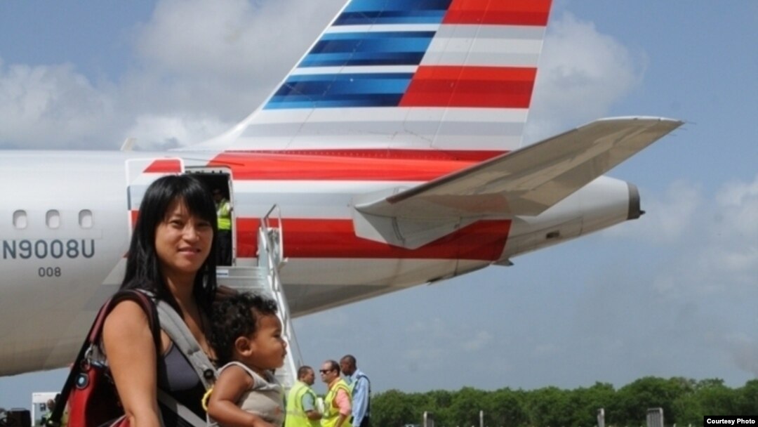 Llegada del vuelo 903 de American Airlines a Cienfuegos, el primero regular de la línea a Cuba en 55 años.