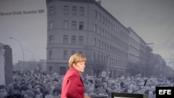 Preside Angela Merkel en Berlín los actos en recordación de la caída del Muro