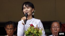 La Premio Nobel de la Paz, Aung San Suu Kyi, ganó un escaño en el Parlamento