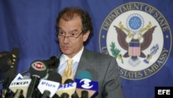 Archivo - El entonces secretario de Estado adjunto norteamericano Daniel Fried de visita en Chipre. 