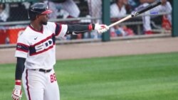 El novato cubano Luis Robert decido este domingo en extra inning para que las Medias Blancas derrotaran a los Reales de Kansas City