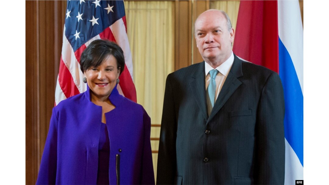Penny Pritzker y Rodrigo Malmierca.