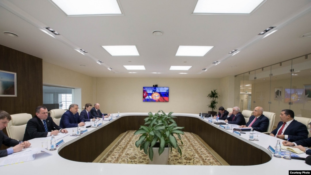 Encuentro de delegación cubana en Rusia. 