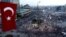 Miles de personas se concentran en la plaza Taksim en Estambul (Turquía)