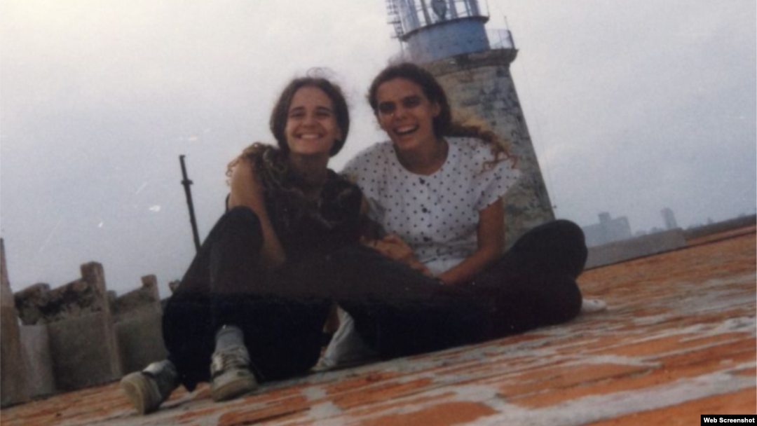 Las realizadoras de "A media voz".