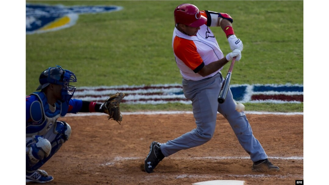 En imágenes el triunfo de Tigres de Licey sobre Villa Clara