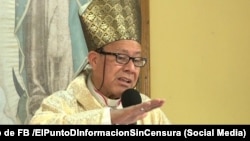 Monseñor Juan Abelardo Mata en Masaya, obispo emérito de Estelí.