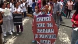 Venezuela: "La revolución bonita destruyó hasta los hospitales"