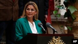 La presidenta de Bolivia, Jeanine Añez, durante su discurso en el Palacio de Gobierno, en La Paz, el miércoles 22 de enero.