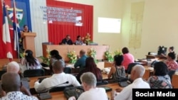 Foto Archivo. Una reunión de la Asamblea Municipal de Cienfuegos.