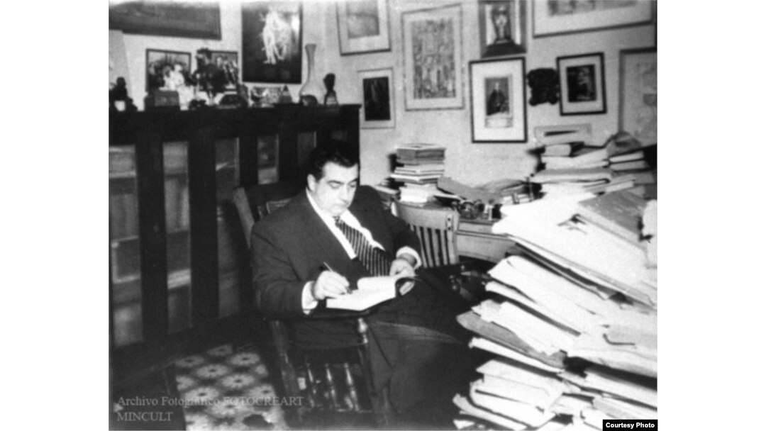 Lezama en la Casa de Trocadero. Foto Ministerio de Cultura.