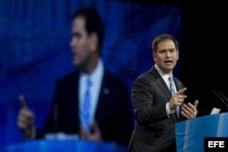 El senador republicano por Florida, Marco Rubio, da un discurso durante la celebración de la cuadragésima edición reunión anual organizada por la Unión Conservadora Americana, en National Harbor, Maryland, EE.UU.