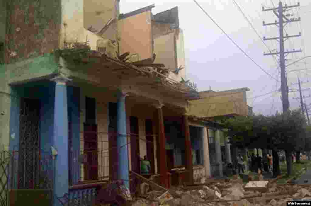 Lluvias provocan derrumbe de viviendas en Pinar del Río