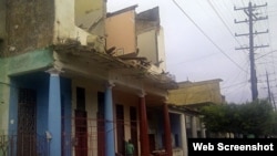 Lluvias provocan derrumbe de viviendas en Pinar del Río
