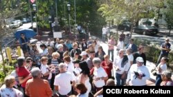 Cubanos a favor de la reunificación familiar