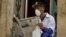 La prensa oficial cubana no prioriza evitar las aglomeraciones, pese a que esa es la principal recomendación de las autoridades sanitarias en todo el mundo para prevenir el coronavirus (Foto: Archivo).