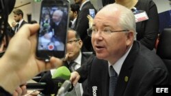 Rafael Ramírez, ministro venezolano de Exteriores, antes del comienzo de la reunión ministerial de la OPEP en Viena.