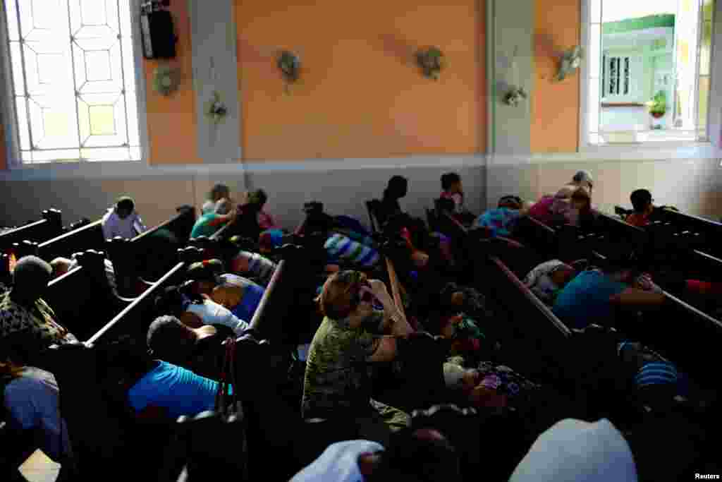 Fieles congregados en una iglesia metodista de La Habana. 