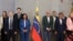 Representantes de la Asamblea Nacional de 2015 y del Parlamento de mayoría oficialista, durante la tercera ronda de negociaciones en Caracas