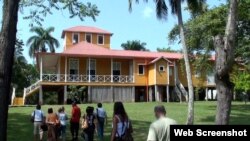 La casa natal de los hermanos Castro fue convertida en museo en el año 2002. 