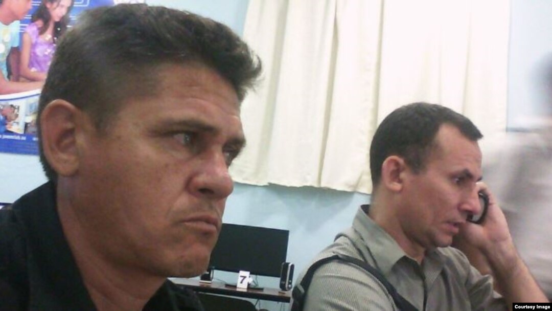 En esta imagen de archivo, Cervantes (izq.) junto al líder de UNPACU, José Daniel Ferrer. 