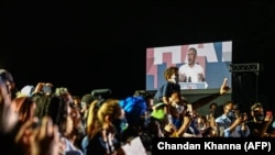El expresidente Barack Obama en el campus de FIU, el 2 de noviembre de 2020, en busca de mas apoyo para Joe Biden, quien fuera su vicepresidente durante ocho años. (Chandan Khanna / AFP).