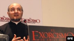 El padre José Antonio Fortea, sacerdote y teólogo especializado en demología, y autoridad de la Iglesia Católica para asuntos de exorcismo. EFE/Kiko Huesca.