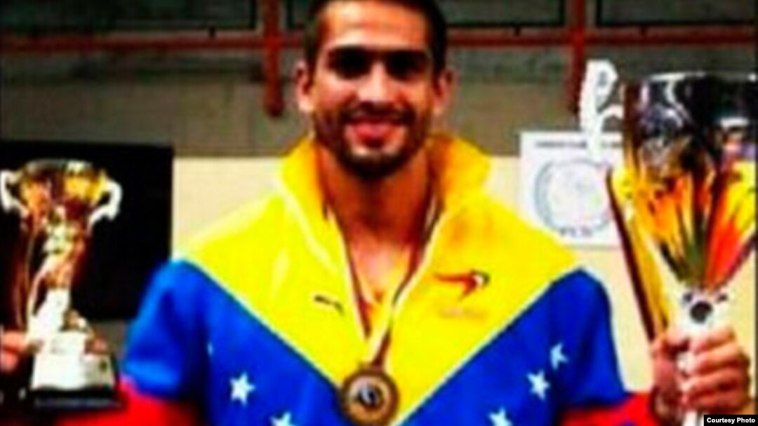 Paco Dreyer Silva, atleta de renombre internacional, permanece detenido desde las protestas del 12 de febrero en Maracay, Aragua.