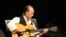 El guitarrista español, Paco de Lucía en foto de archivo