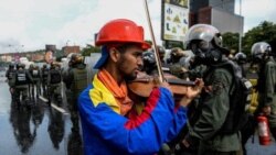 "Un himno desde un violín"