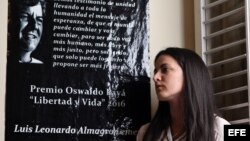 La opositora cubana Rosa María Payá, habla durante un homenaje a su padre, el fallecido disidente Oswaldo Payá.