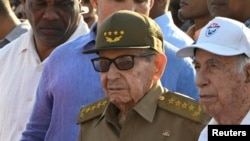 Raúl Castro en la marcha del 1 de Mayo en La Habana.