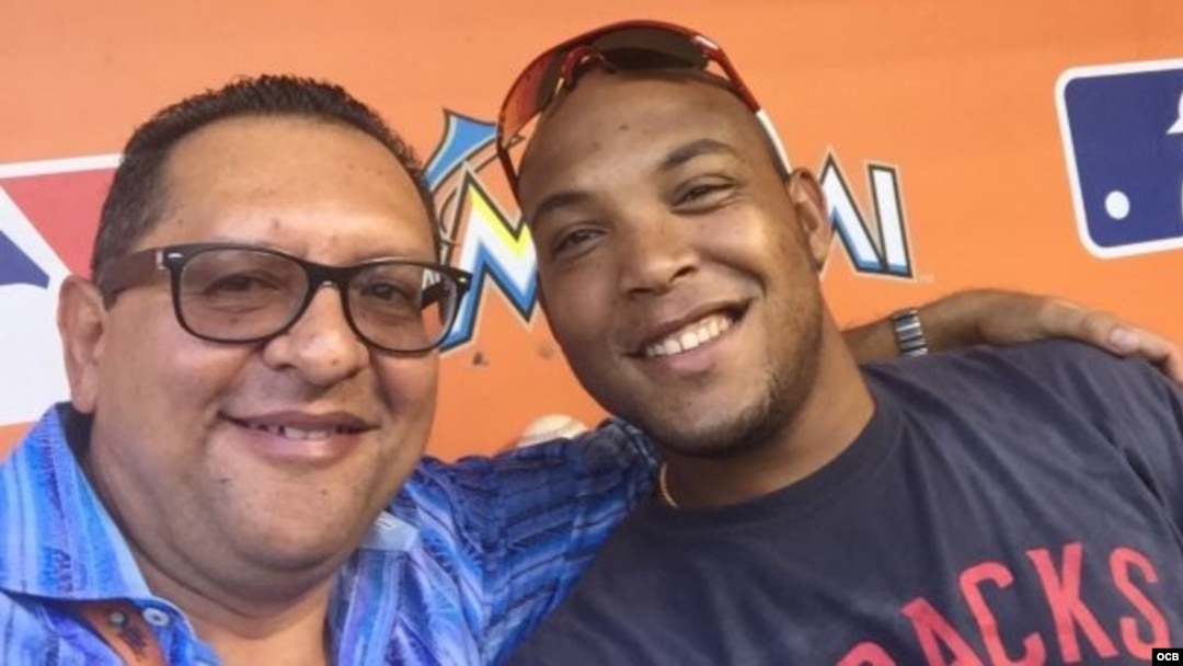 Edemio Navas y Yasmany Tomás (i-d).