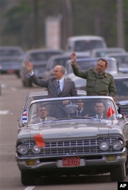 WAVE FROM MOTORCADE