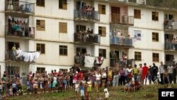 Un edificio de microbrigadas en Pinar del Río.